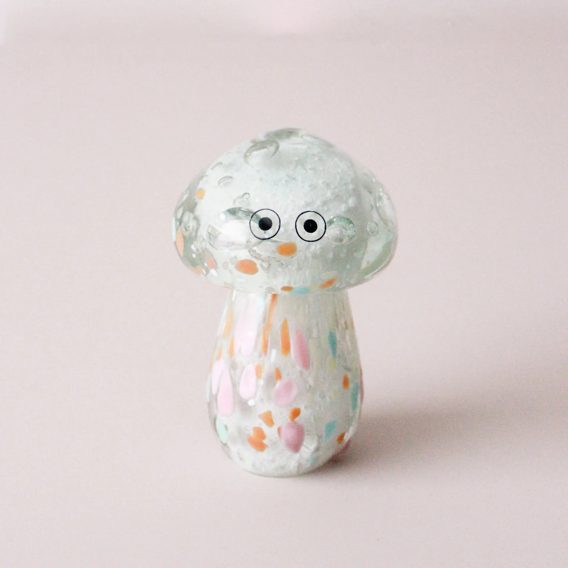Studio Arhoj Sklenená figúrka Crystal Blob Pastel Dots Shroom
