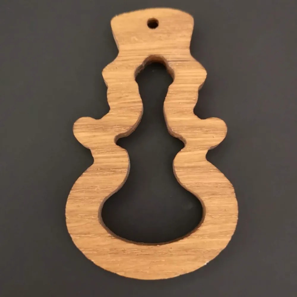 AMADEA Drevená ozdoba z masívu - snehuliak 6 cm