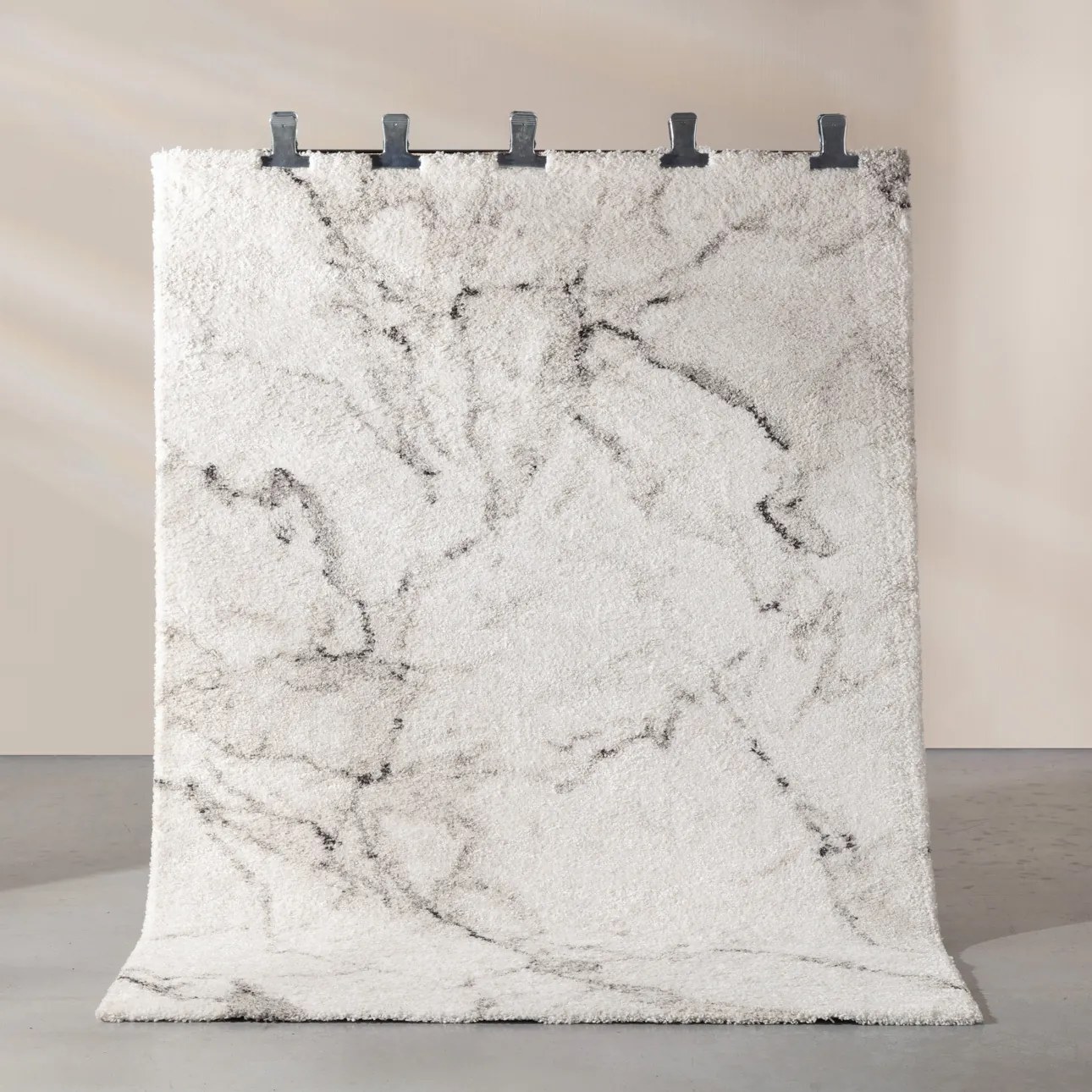 Koberec Calvado pearl/black 160x230 cm