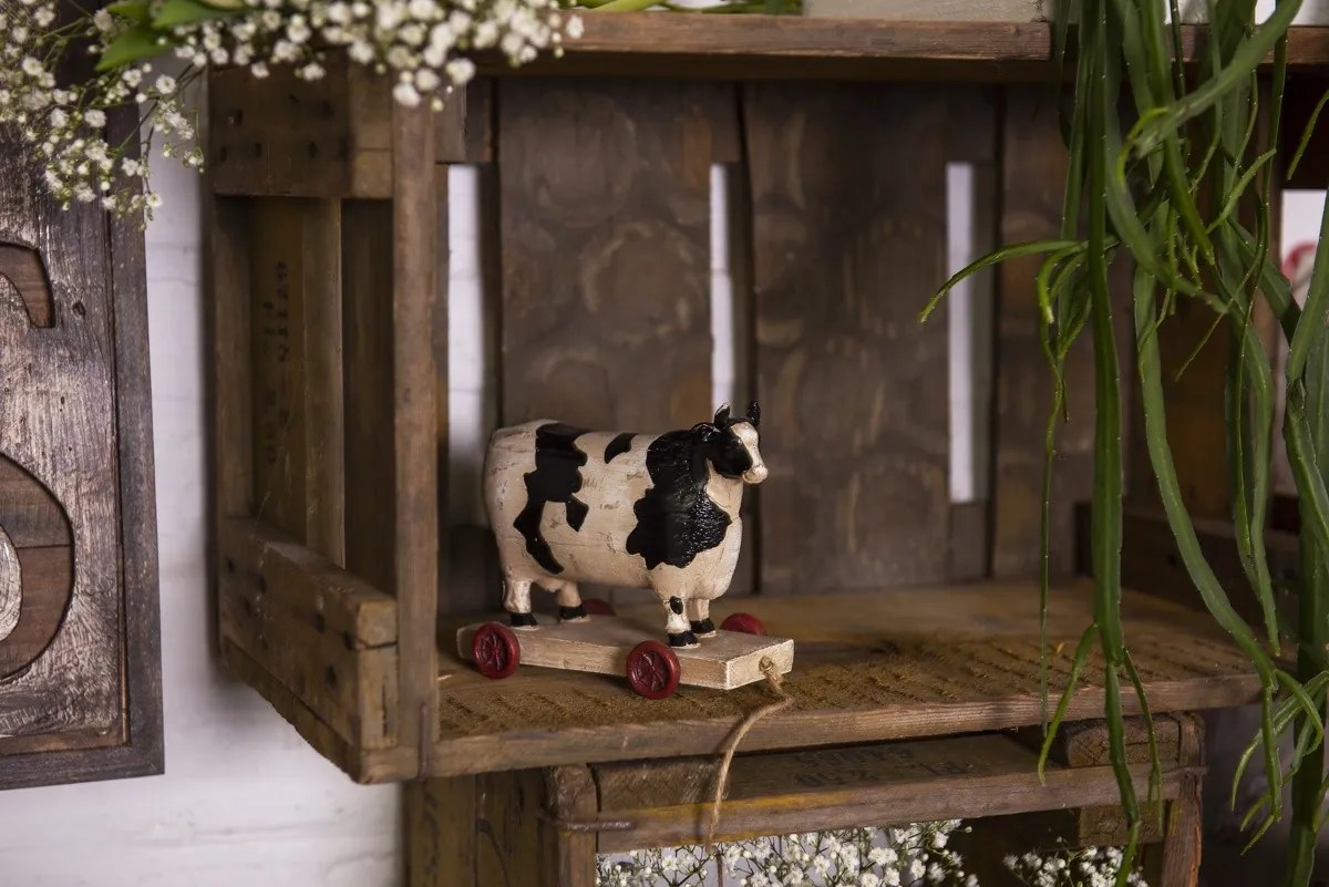 Dekorácie kravička strakatá na kolieskach - 14 * 7 * 12 cm