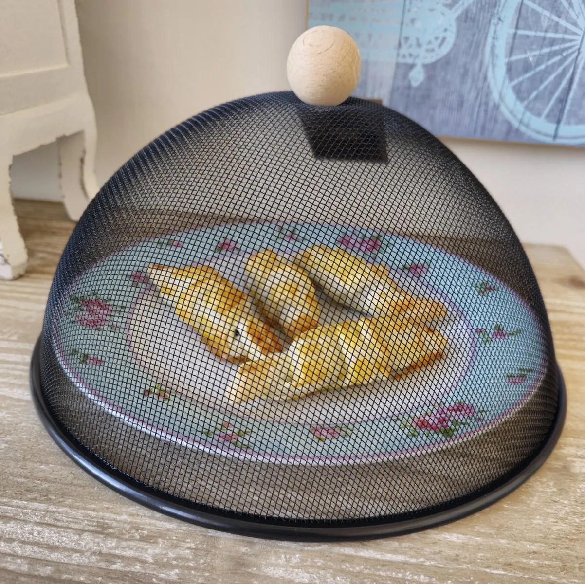 Čierny kovový poklop na potraviny S - Ø 30*18cm