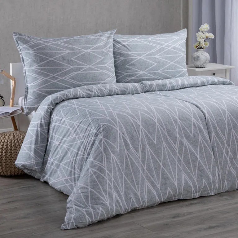 Krepové posteľné obliečky GRAY STRIPES