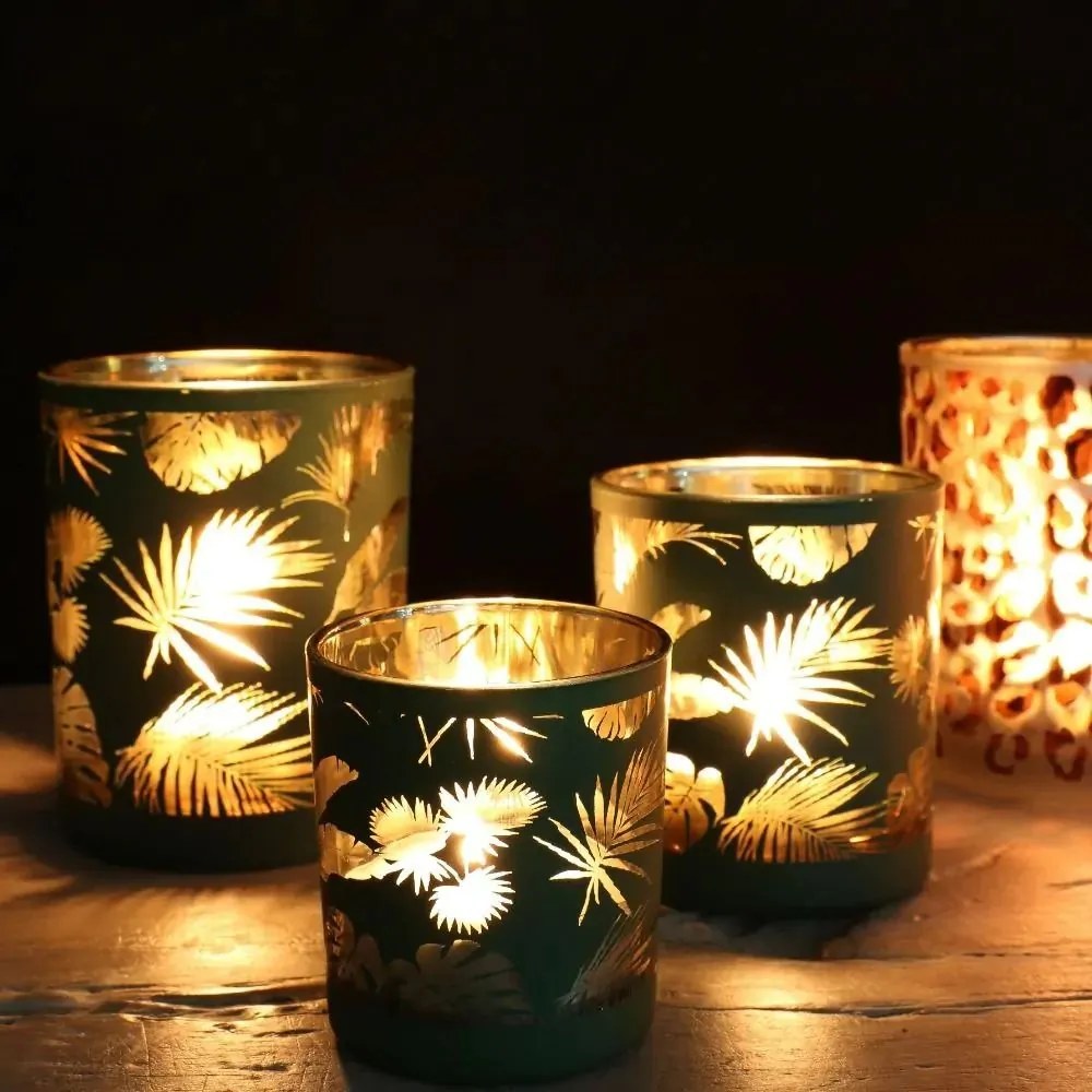 Sklenený svietnik s listami a perím S - 7 * 7 * 8cm