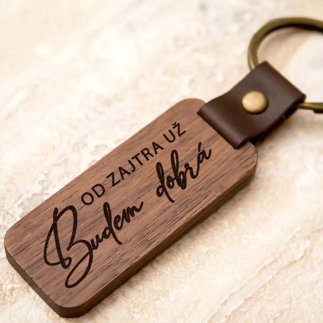 Ahome Krásna drevená kľúčenka Budem Dobrá